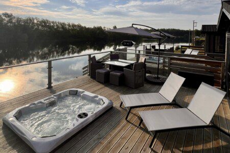 8e9cc65e3cfb4adf90b18095ef26b0c5 LargeOriginal.jpg